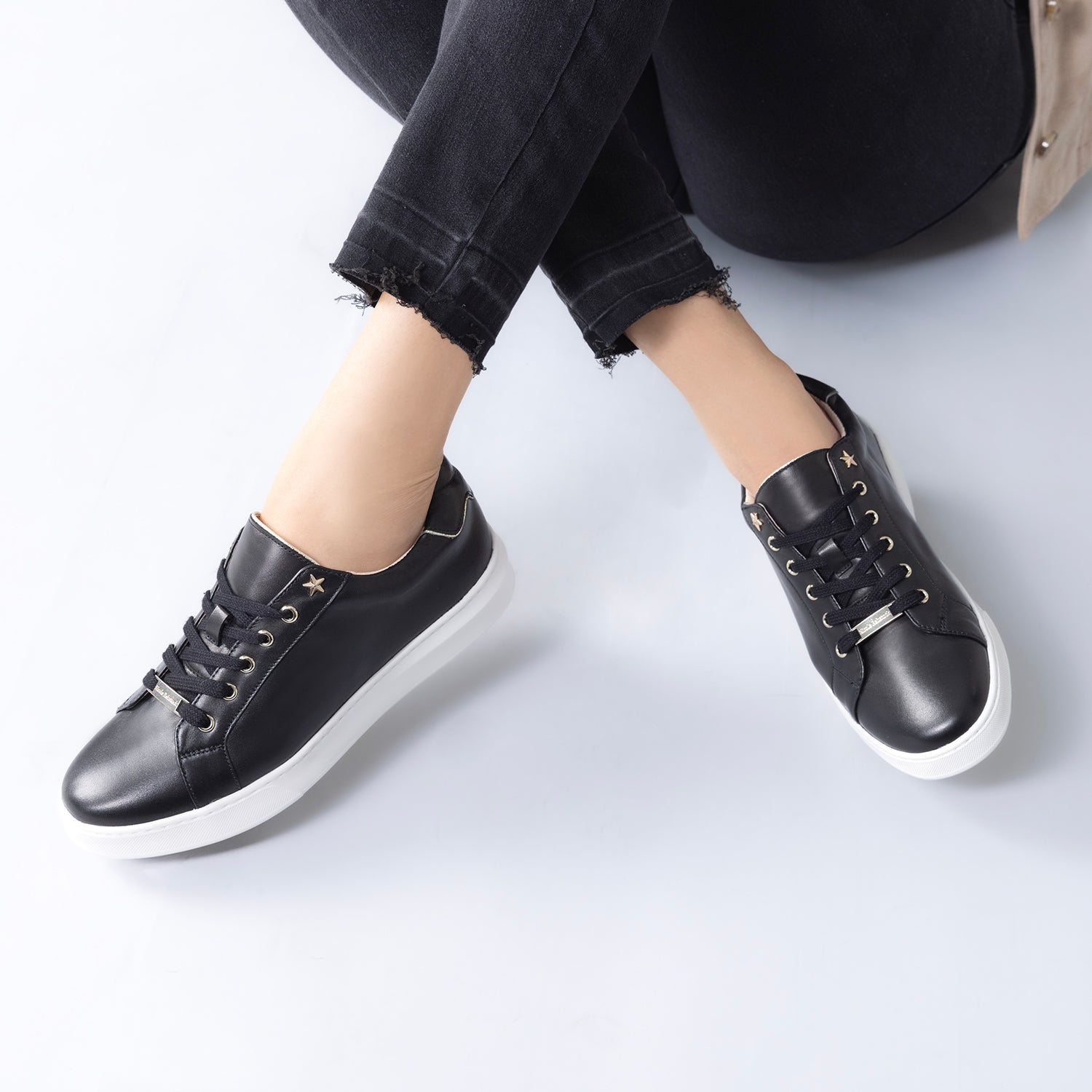 Gia Sneaker | Black/Gold leather