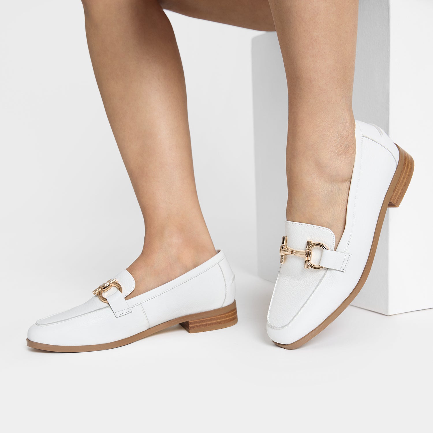 Avery Loafer | White Pebble