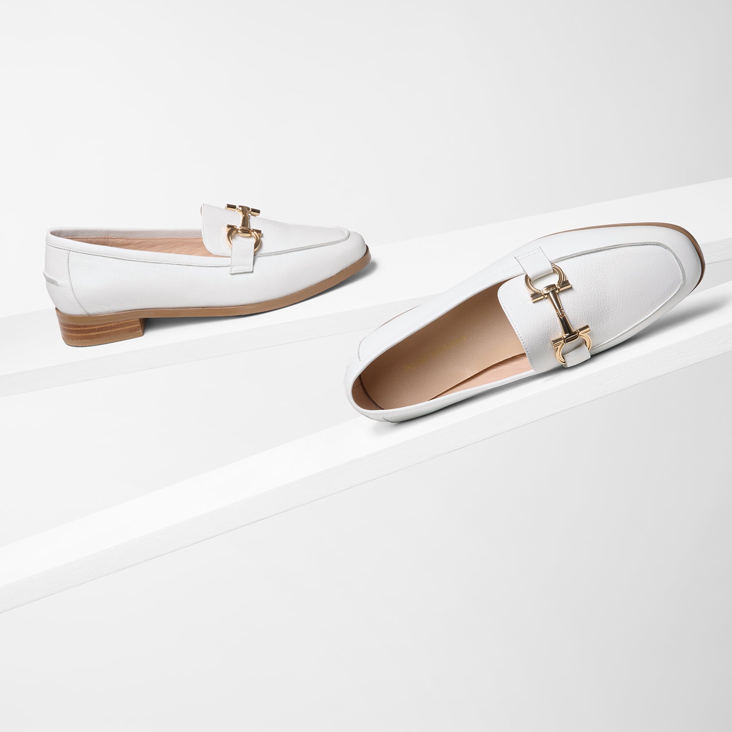 Avery Loafer | White Pebble