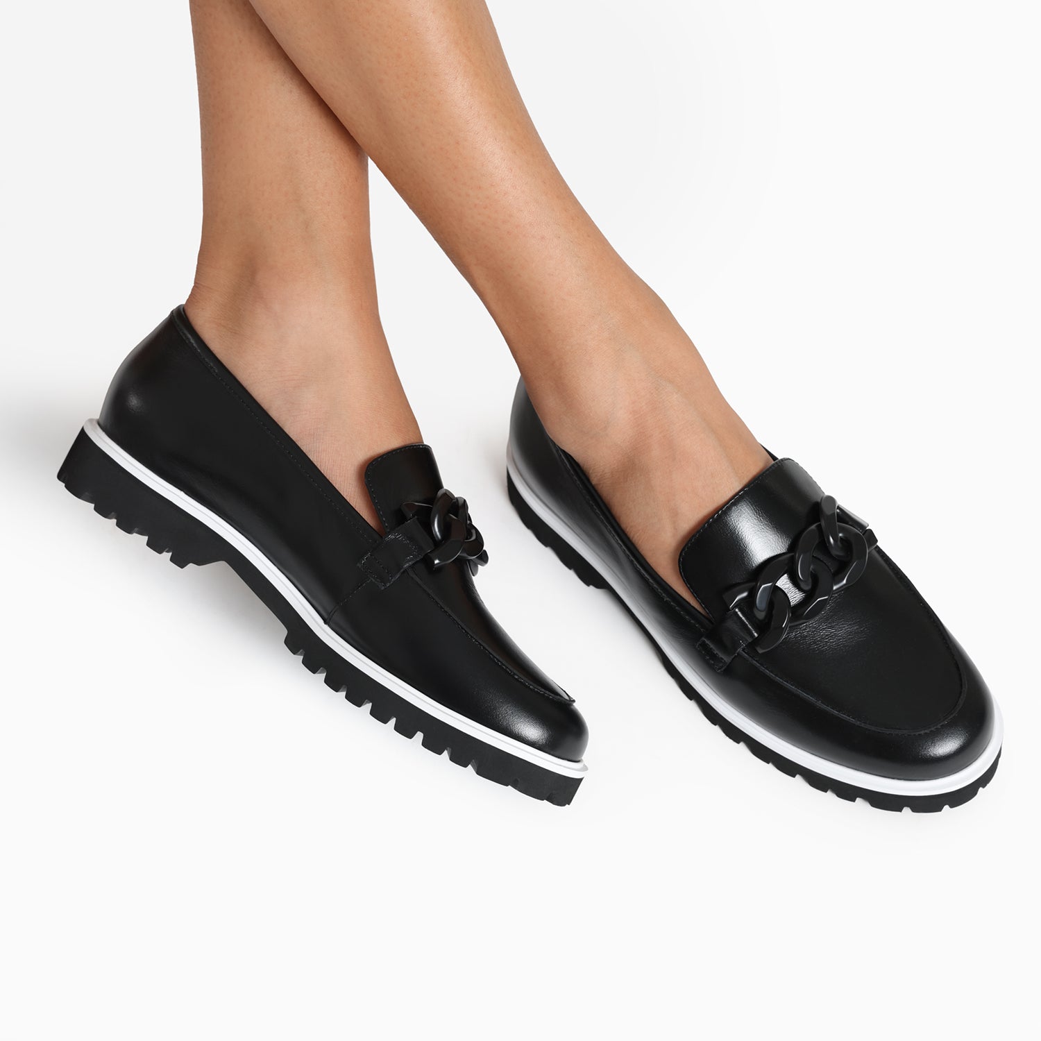 Dominica Loafer | Black oiled leather